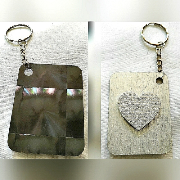 NEW Handmade Keychain Bag Tag! Hologram Geo2. & Silver Wood Heart. Unisex. - Picture 7 of 7